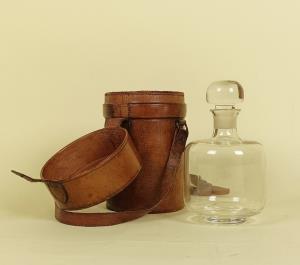 Edwardian Campaign Decanter and Case (3).jpg